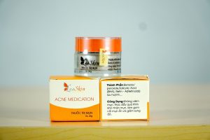Kem trị mụn Laaskin chứa nhiều thành phần hỗ trợ điều trị mụn rất tốt