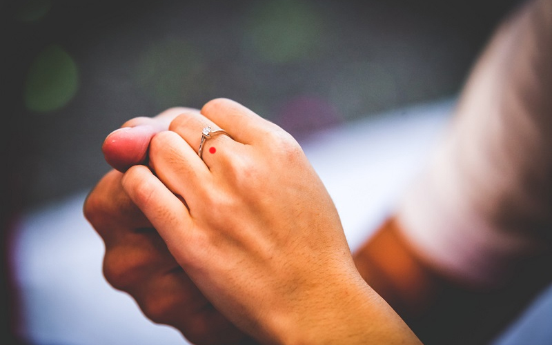 Nốt ruồi son là nốt ruồi phú quý