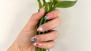 Hình 4 - Thường xuyên rèn luyện các kỹ thuật nail sẽ giúp bạn nhanh chóng lành nghề