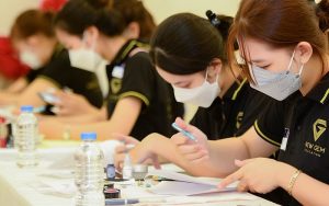 Độ uy tín và danh tiếng của trường sẽ ảnh hưởng đến học phí của khóa nail