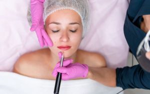 Quá trình lên màu môi sau khi phun xăm tùy thuộc vào cơ địa từng người