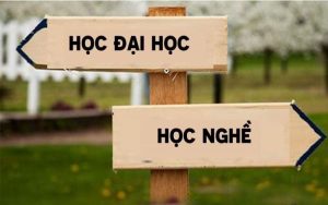 Nên học đại học hay học nghề