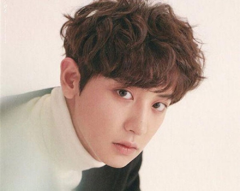   Kiểu tóc gợn sóng tỉa layer giúp các anh cuốn hút, trẻ trung, sành điệu hơn