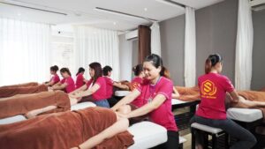 Nghề spa rất đa dạng, từ chăm sóc da mặt đến chăm sóc body