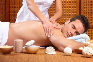  Đối tượng khách hàng spa không chỉ là nữ mà còn là nam