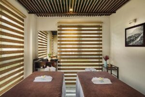 Nếu spa mini của bạn có quy mô nhỏ thì cần từ 3 đến 4 giường cho các dịch vụ.