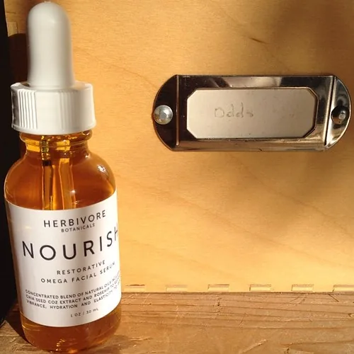 Serum tinh chất mang lại những lợi ích gì?