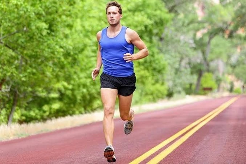 Vì sao cấp nước quan trọng khi chạy marathon