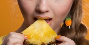 Quả dứa có chứa nhiều thành phần dinh dưỡng cần thiết đối với cơ thể con người