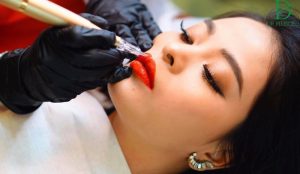 Phun xăm môi là kỹ thuật làm đẹp hiện đại chiếm được sự quan tâm của khách hàng