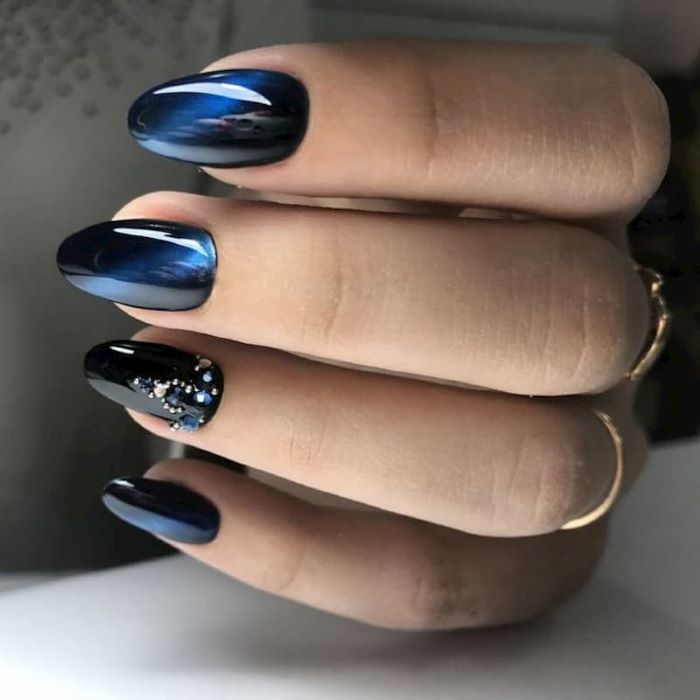 Bộ móng mắt mèo ombre tạo điểm nhấn với hiệu ứng độc đáo