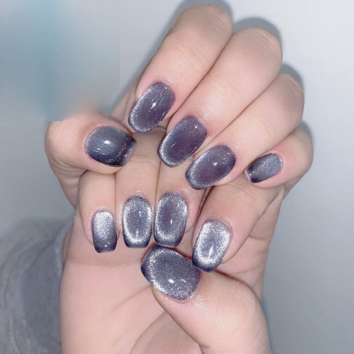 Nail kiểu mắt mèo đỏ giúp nàng quyến rũ và sexy hơn