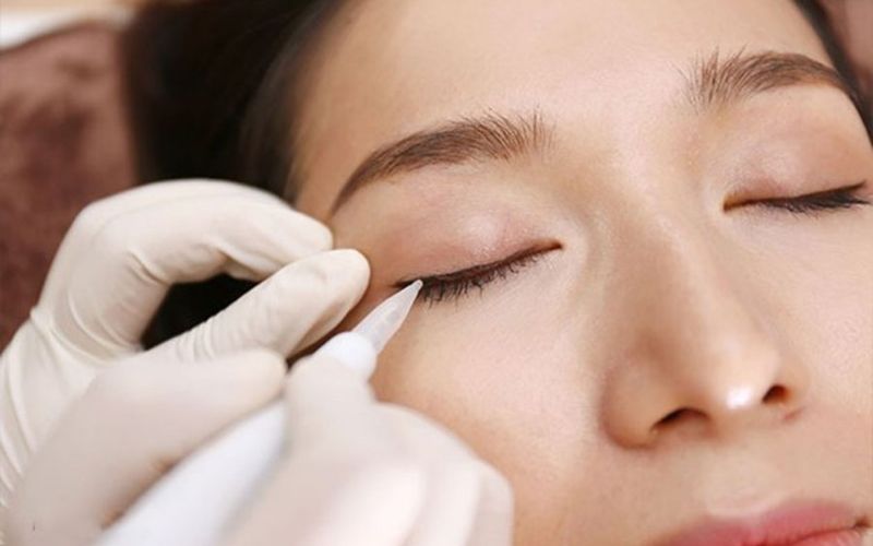 Phun xăm mí mắt không xâm lấn sâu vào da