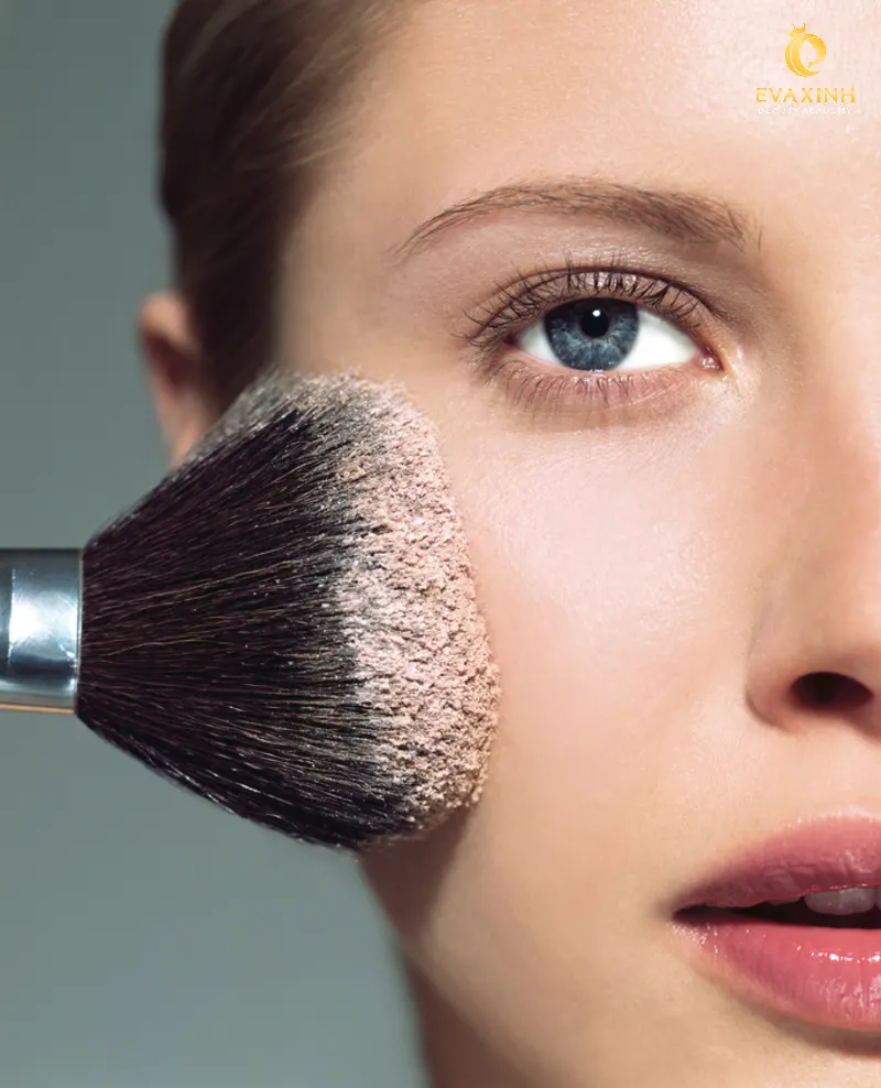 Người mới cần bộ tools makeup nào?