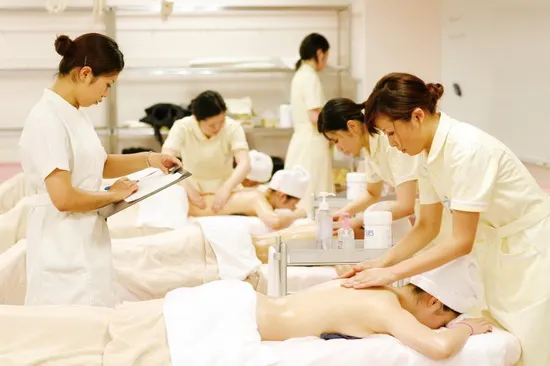 Dịch vụ điển hình của day spa và của beauty spa khác nhau như thế nào?