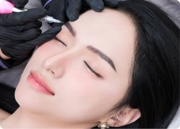 Phun mày ombre là gì?