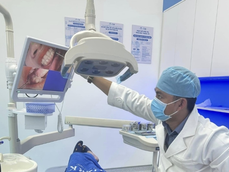 Quy trình bọc răng sứ 1 chiếc tại Shark đảm bảo đáp ứng quy định theo tiêu chuẩn của Bộ Y tế, được khách hàng tin tưởng