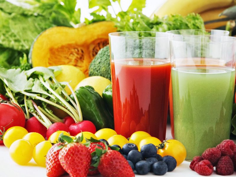 Bổ sung trái cây. rau xanh giúp cải thiện sắc tố dưới da, làm mờ nám, cải thiện tình trạng da bị xỉn màu.