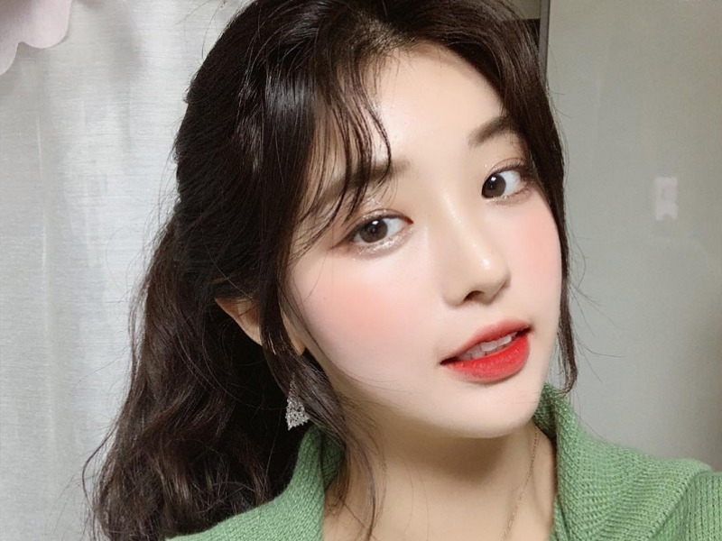 Chọn được kiểu tóc phù hợp sẽ giúp cho nhược điểm mặt hình lưỡi cày được cải thiện