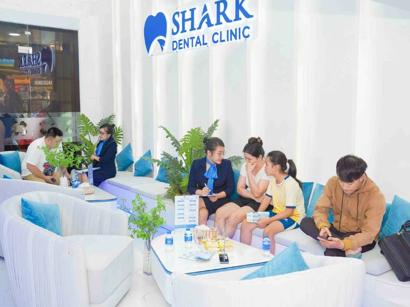 Nhân viên tận tâm, nhiệt tình, chu đáo với khách hàng