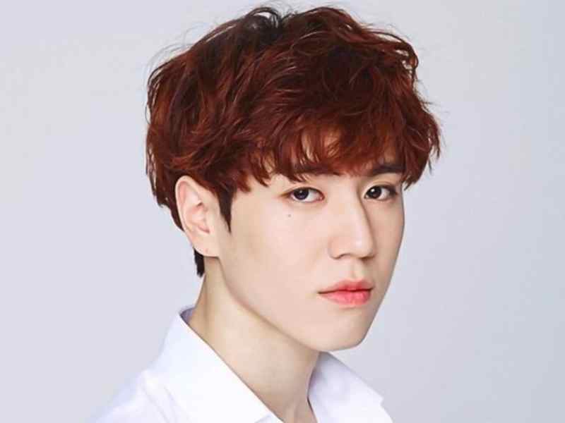 Kiểu tóc uốn xoăn nhẹ