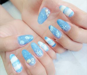 Mẫu nail được trang trí họa tiết sinh vật biển ấn tượng