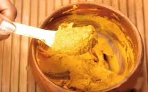 Nghệ và trứng gà kết hợp với nhau với nhiều thành phần dưỡng chất mà khi sử dụng cho da sẽ đem đến rất nhiều tác dụng