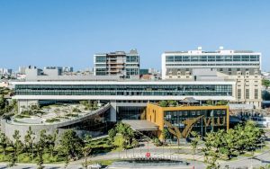 Có khá nhiều các trường Đại học dân lập ở Sài Gòn