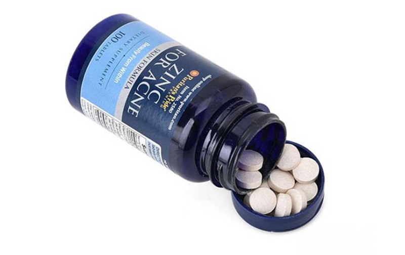 ZinC For Acne là thuốc uống trị mụn lưng ở tiệm thuZinC For Acne là thuốc uống trị mụn lưng ở tiệm thuốc tâyốc tây