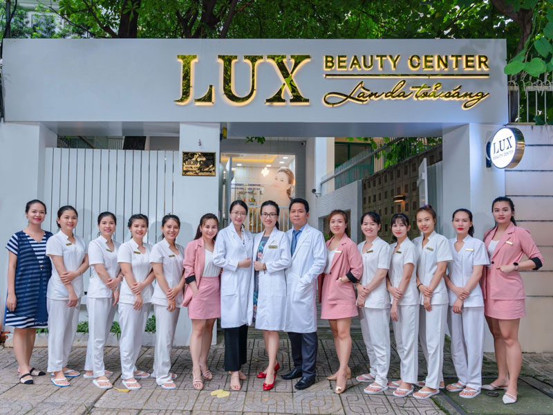 Lux Beauty Center với không gian thiết kế tinh tế, hiện đại