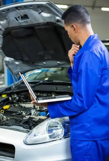 Có nên chọn kỹ thuật viên ô tô chính hãng cần điều kiện gì chỉ vì thu nhập?