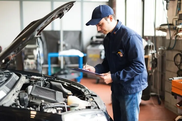 Chi phí học nghề sửa ô tô dao động từ bao nhiêu?