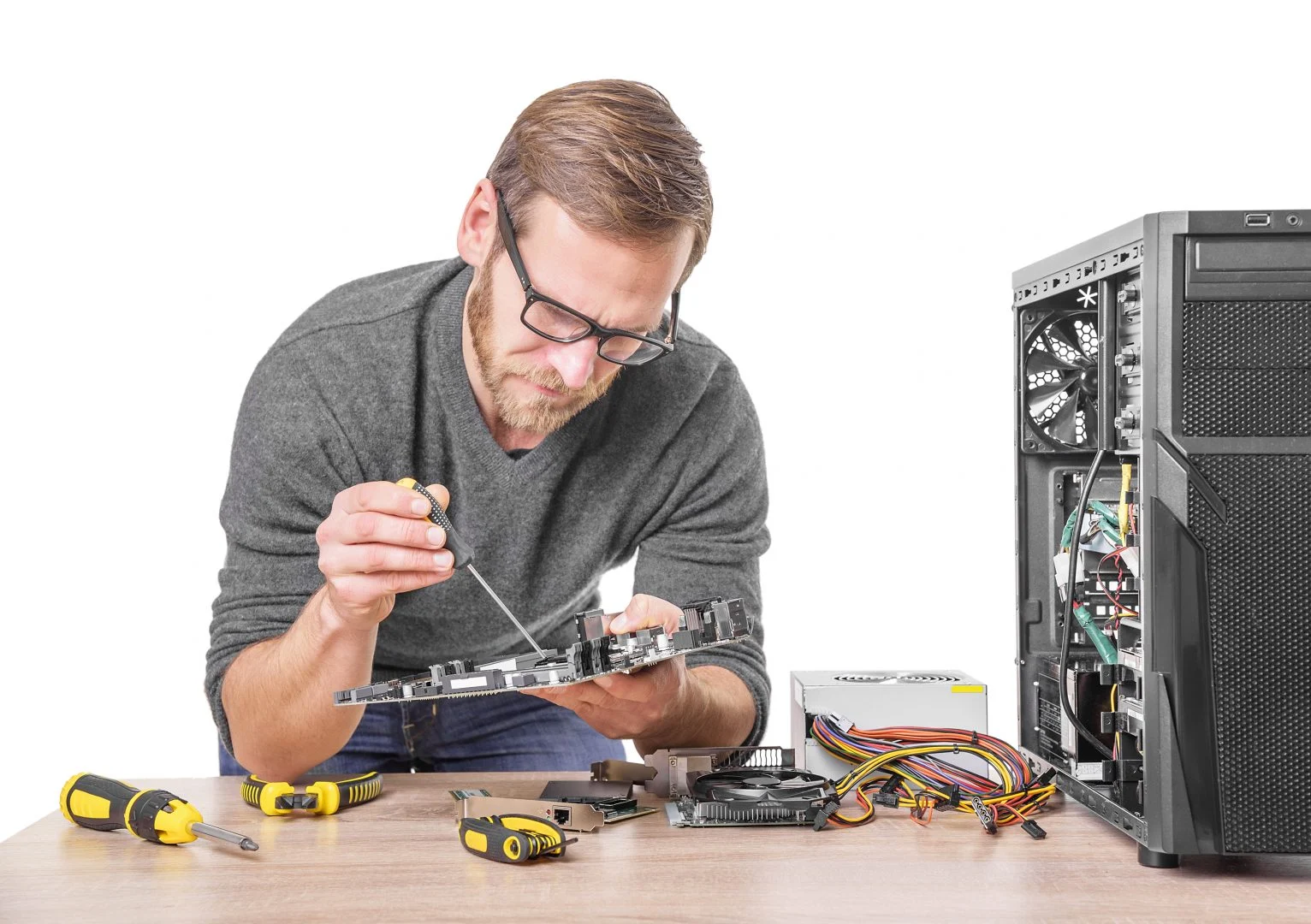 Cần phát triển những kỹ năng gì để sửa máy tính?