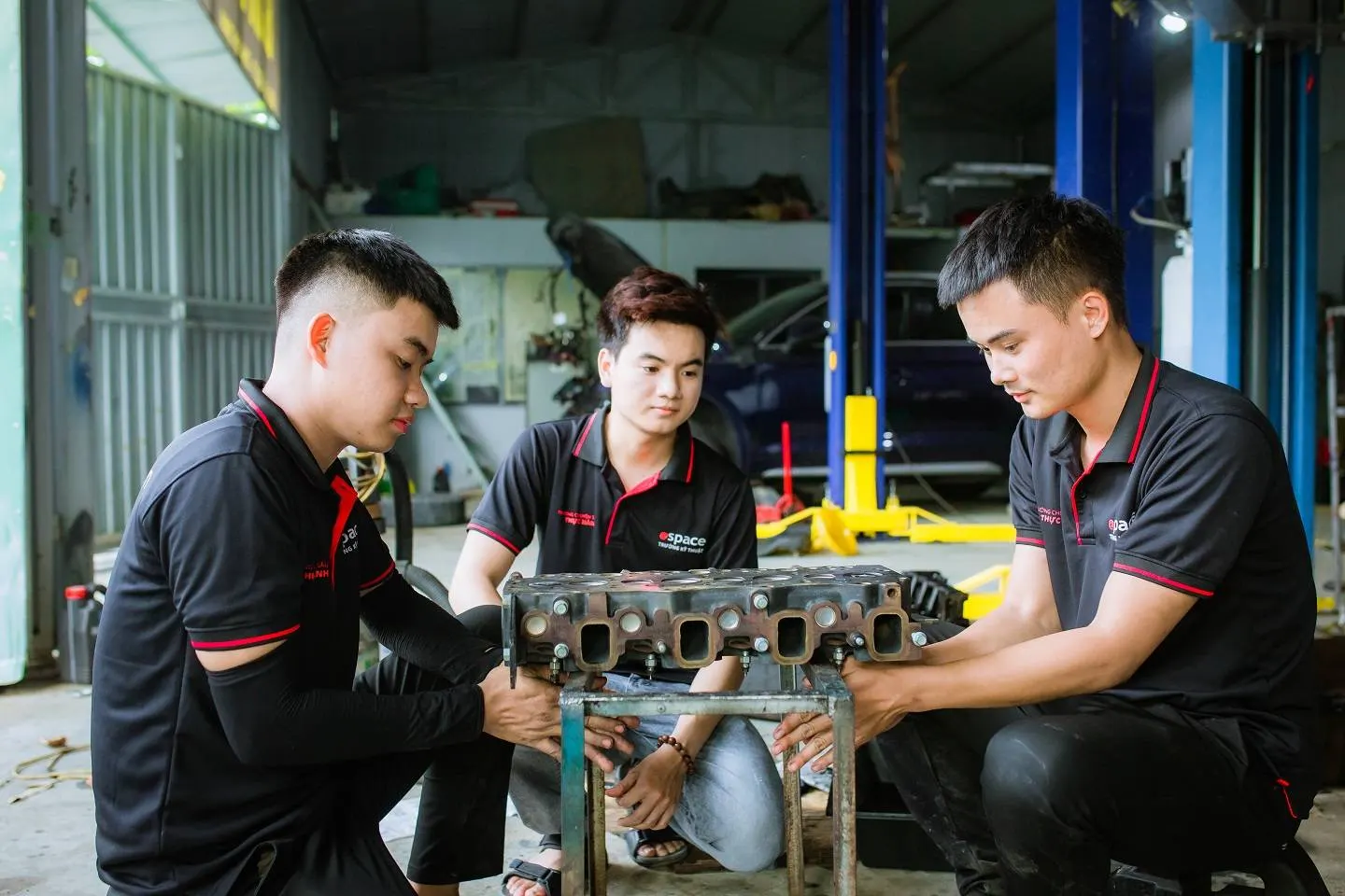 Vì sao cần hiểu đúng về thợ sửa ô tô lương bao nhiêu 1 tháng?