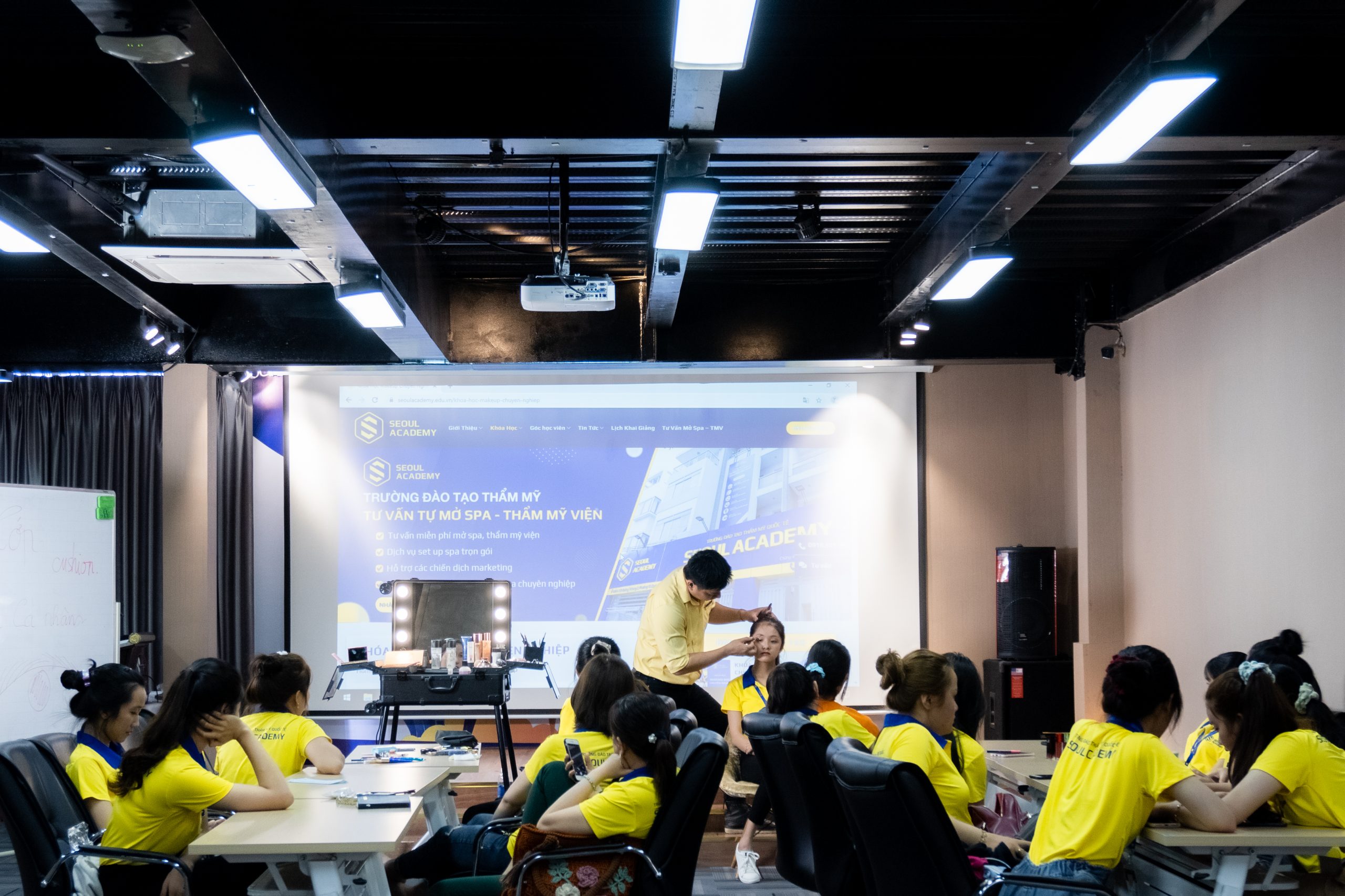 Đến với Seoul Academy bạn sẽ được cung cấp dịch vụ đào tạo chuẩn quốc tế