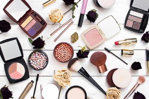 Nên lựa chọn học makeup ở đâu tại Nghệ An?