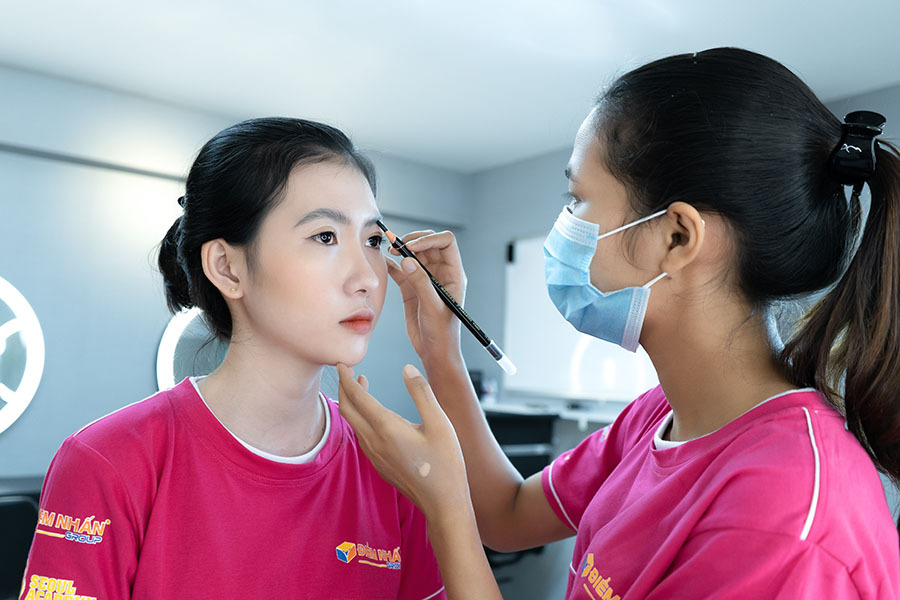 Khóa học trang điểm cấp tốc nhưng vẫn đảm bảo chất lượng