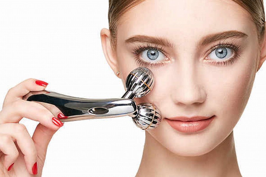 Sử dụng máy massage giúp cải thiện được nhiều vấn đề của da