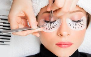 Nối mi là phương pháp giúp đôi mắt thêm sức hút, an toàn và thực hiện khác đơn giản