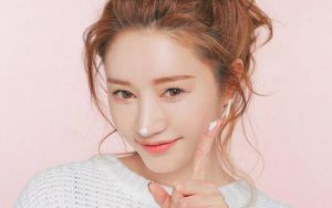 Việc chăm sóc da vào mùa hè phải thực hiện thường xuyên và kiên trì