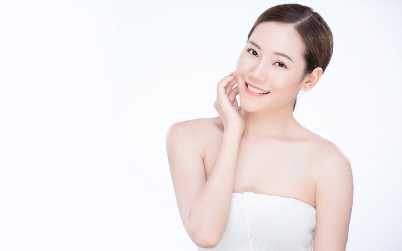 Sở hữu làn da trắng mịn luôn là mơ ước của nhiều cô gái