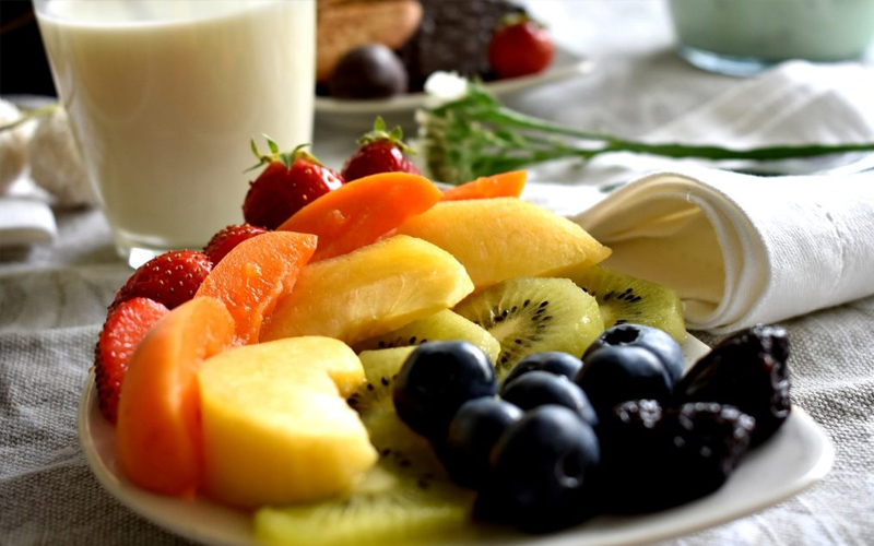 Ăn nhiều trái cây và rau củ quả