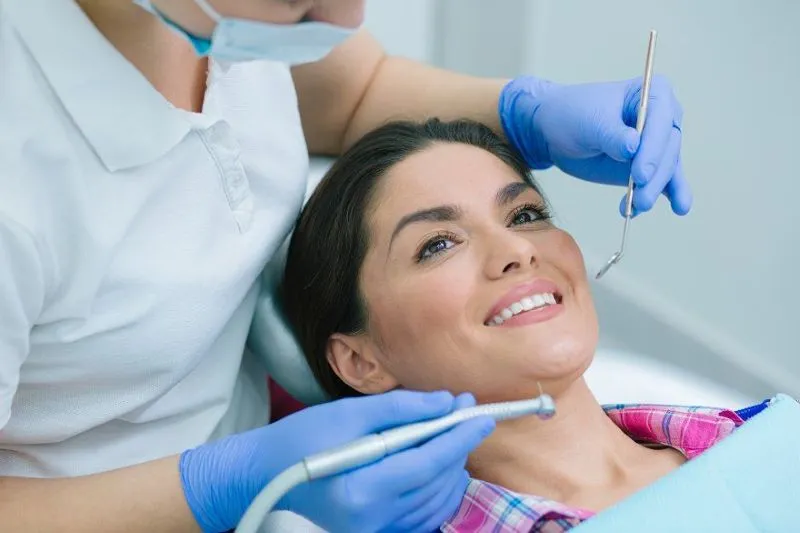 Lựa chọn nơi cạo vôi răng ở đâu tốt TPHCM để loại bỏ vôi răng, đảm bảo an toàn cho bạn  