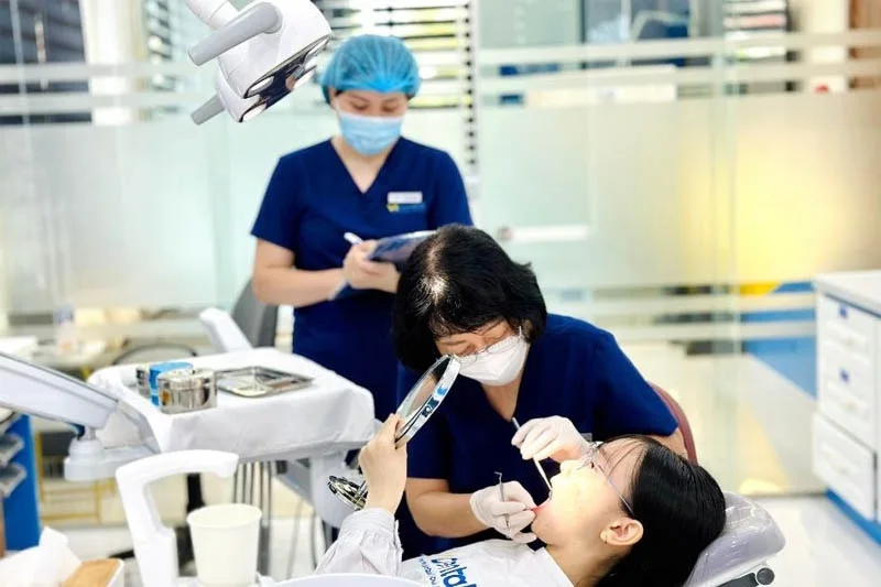TOP 15 địa chỉ lấy cao răng ở Hà Nội uy tín và an toàn 29 ViDental là đơn vị nha khoa được đánh giá cao từ khách hàng về chất lượng dịch vụ và chăm sóc, hỗ trợ tận tình trong suốt quá trình thăm khám và điều trị