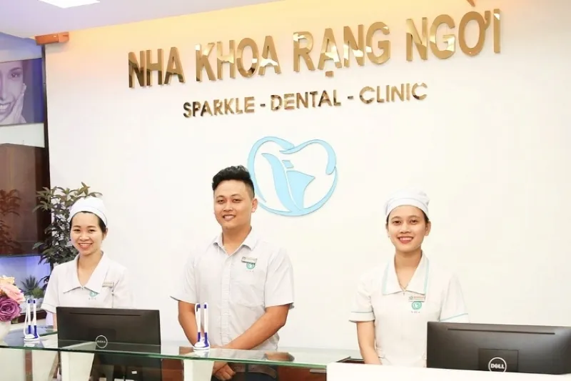 Nha Khoa Rạng Ngời tự tin là địa chỉ uy tín cung cấp khách hàng đa dạng giải pháp phục hình răng miệng chất lượng