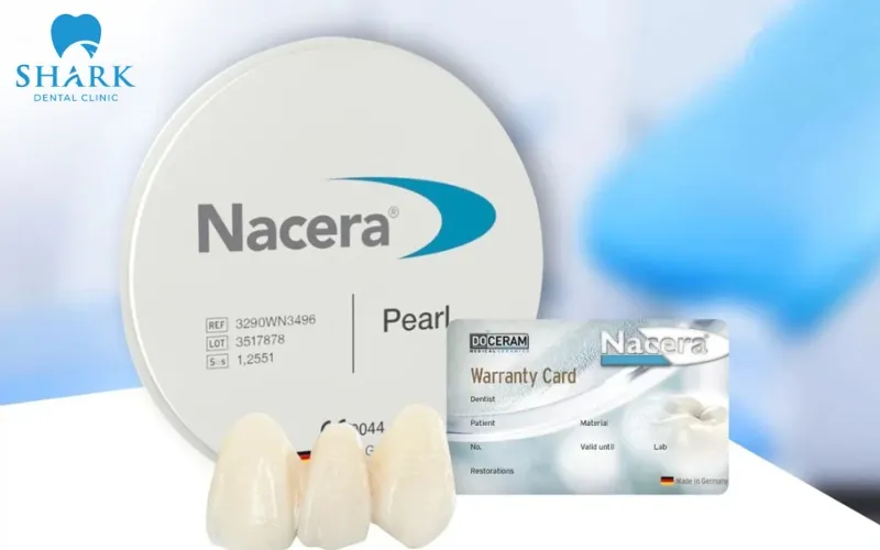 Pearl 1 là dòng răng sứ Nacera cao cấp được chế tác từ Oxit Zirconium với khả năng tái tạo màu sắc răng chân thật