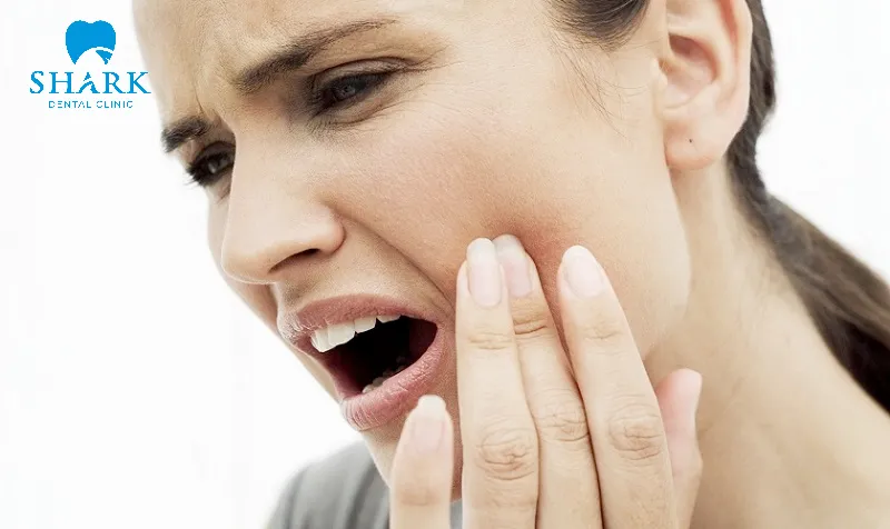 Bọc răng sứ có đau không? Cách hạn chế cơn đau hiệu quả 13 Nên chọn địa chỉ uy tín để tránh bị đau sau bọc sứ