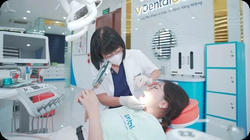 Vidental là nha khoa uy tín tại Hà Nội cung cấp đa dạng giải pháp chăm sóc sức khỏe răng miệng toàn diện