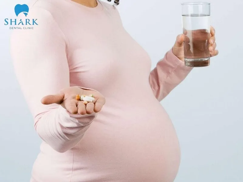 Mẹ bầu tuyệt đối không được tự ý dùng thuốc nếu chưa có chỉ định của bác sĩ