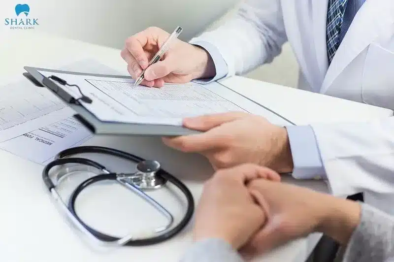 Hướng dẫn cách vệ sinh răng miệng sau khi nhổ răng khôn 9 Nên tái khám nha khoa định kỳ để phát hiện sớm những vấn đề về sức khỏe răng miệng